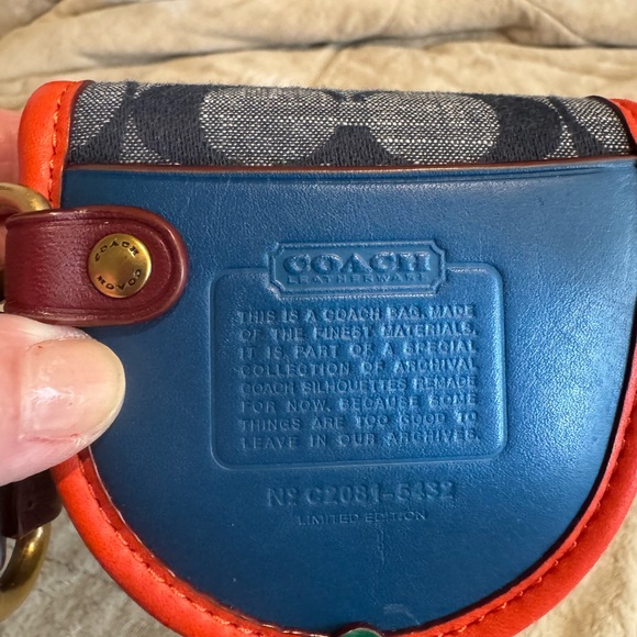 Coach Turnlock  Keychain / bag  charm with multi color leather - Picture 5 of 6